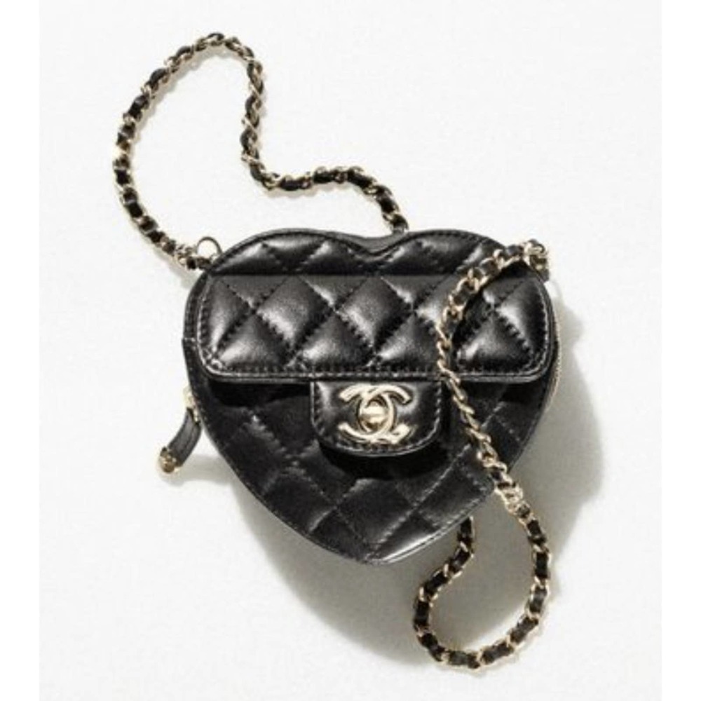 ❌❌ NEW CHANEL 22S Mini Heart Bag CC light blue Lambskin Leather Crossbody bag - Picture 15 of 15